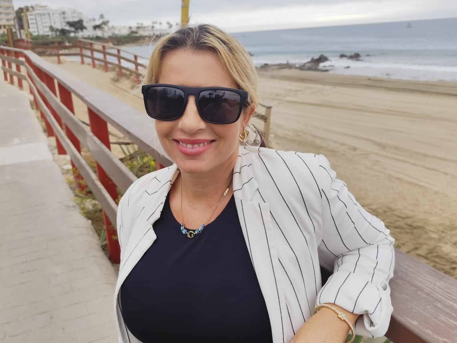 Laura Red Rose Costa Homes